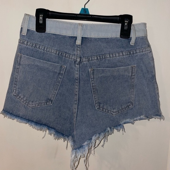 Two-Tone Y2K Jean Shorts | Shein XS | Grunge Indie Rock Vibes - Picture 7 of 10